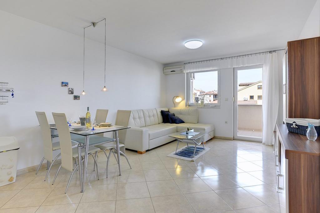 Apartment Frlan Лижнян Екстер'єр фото
